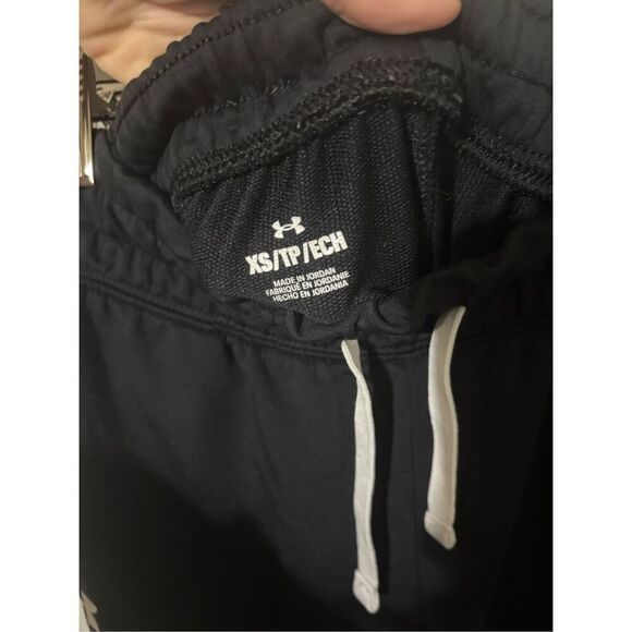 Under Armour Women's Size XS Black Cropped Casual Sweatpants Drawstring - Picture 4 of 5